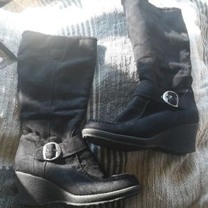 Black Wedge Connie boots